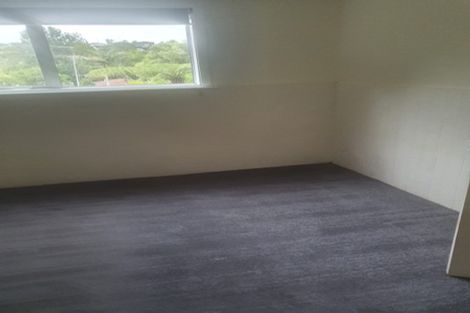 Photo of property in 102 Saddleback Rise, Murrays Bay, Auckland, 0630