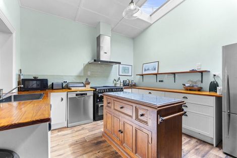 Photo of property in 40 Princess Street, Waitara, 4320