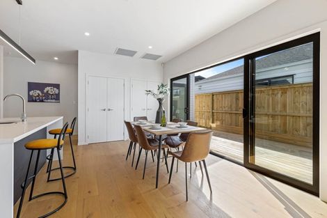 Photo of property in 19 Cara Avenue, Kumeu, 0810