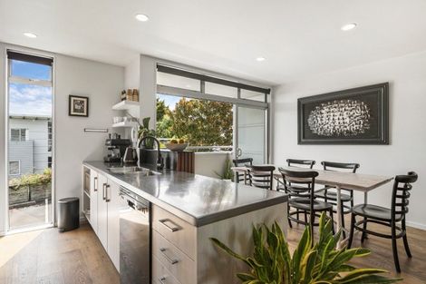 Photo of property in Habitat Apartments, 6/31 Byron Avenue, Takapuna, Auckland, 0622