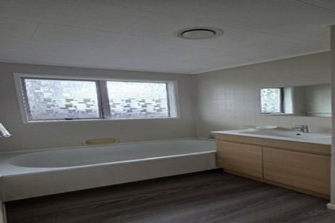 Photo of property in 13 Parris Street, Moturoa, New Plymouth, 4310