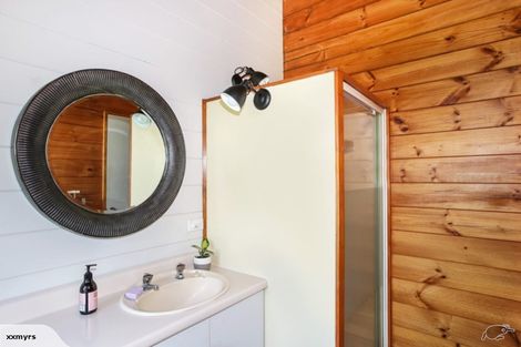 Photo of property in 42 Karioitahi Road, Waiuku, 2683