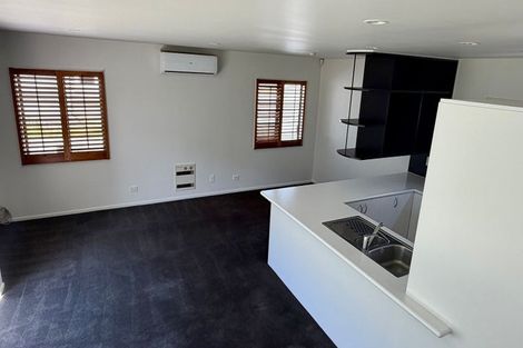 Photo of property in 2/19 Hills Road, Edgeware, Christchurch, 8013