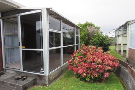 Photo of property in 4/6 Karamu Street, Strandon, New Plymouth, 4312