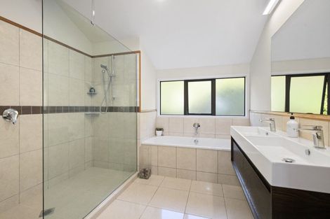 Photo of property in 69 Cape Hill Road, Pukekohe, 2120