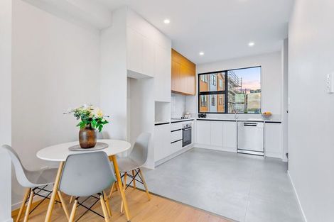 Photo of property in 10/28 Lavelle Road, Henderson, Auckland, 0612