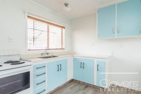 Photo of property in 1/106 West Coast Road, Glen Eden, Auckland, 0602