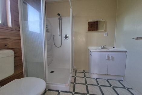 Photo of property in 29a-c Point England Road, Point England, Auckland, 1072