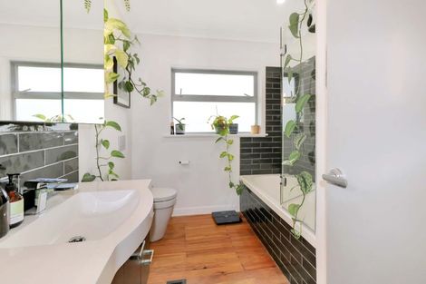 Photo of property in 24 Hudson Avenue, Ebdentown, Upper Hutt, 5018