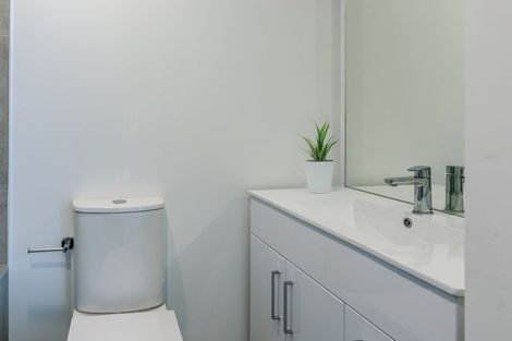 Photo of property in 14 Papai Lane, Massey, Auckland, 0614