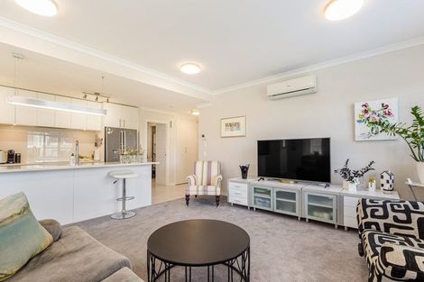 Photo of property in 96 Panorama Heights, Orewa, 0931