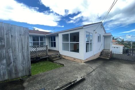 Photo of property in 106 Golf Road, New Lynn, Auckland, 0600