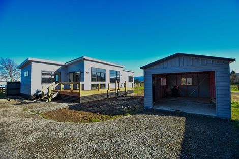 Photo of property in 114 Brooklyn Road, Carterton, 5713