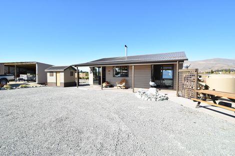 Photo of property in 1 Peak Drive, Twizel, 7901