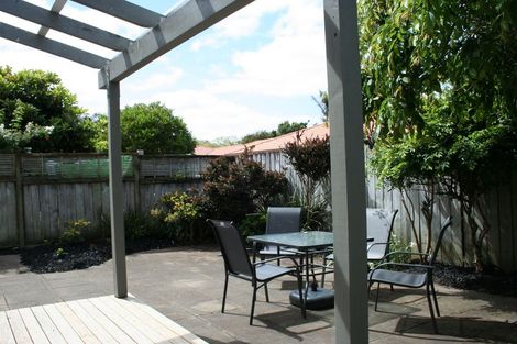Photo of property in 9/103 Swanson Road, Henderson, Auckland, 0610