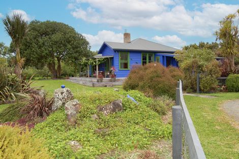 Photo of property in 126 Oneriri Road, Kaiwaka, 0573