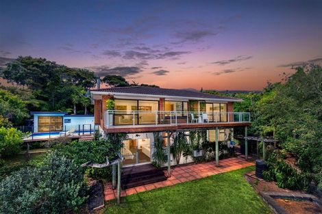 Photo of property in 18 Rahui Road, Greenhithe, Auckland, 0632