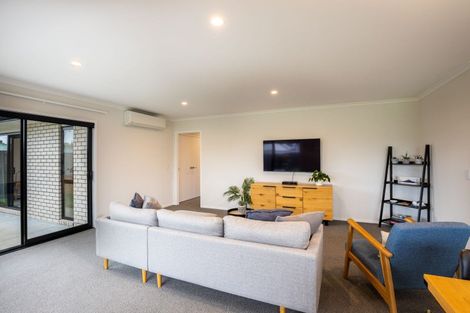 Photo of property in 26 Aratapu Street, Waitara, 4320