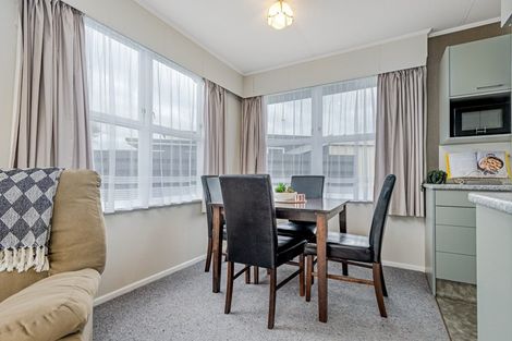 Photo of property in 38 Shelley Street, Roslyn, Palmerston North, 4414