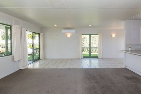 Photo of property in 810 Sylvan Road, Mayfair, Hastings, 4122