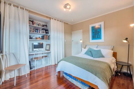 Photo of property in 1/46 Hillcrest Avenue, Hillcrest, Auckland, 0627