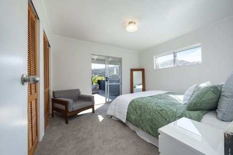 Photo of property in 22 Beach Valley Road, Piha, 0772
