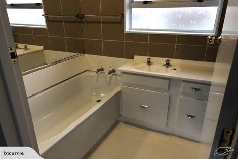 Photo of property in 718b Pioneer Highway, Takaro, Palmerston North, 4412