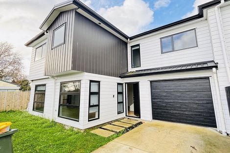 Photo of property in 1/2 Smiths Avenue, Papakura, 2110
