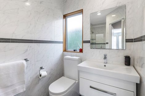 Photo of property in 3/39 Nihill Crescent, Mission Bay, Auckland, 1071