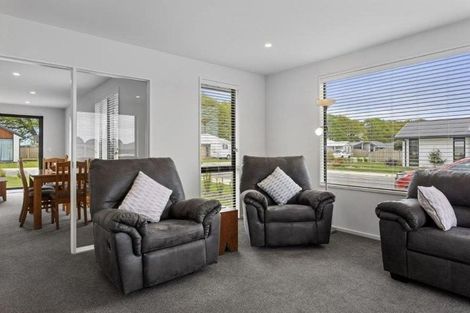 Photo of property in 2 Stonyer Street, Woodend, 7610