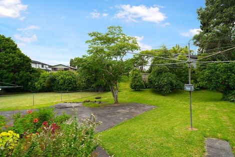 Photo of property in 2/7 Windermere Crescent, Blockhouse Bay, Auckland, 0600