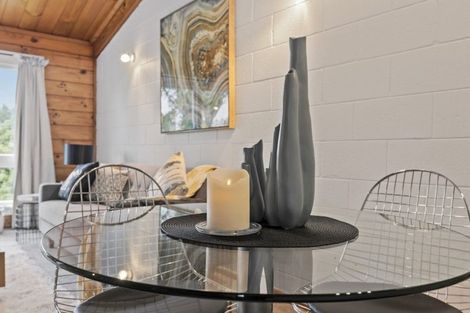 Photo of property in 2/15 Selwyn Crescent, Forrest Hill, Auckland, 0620