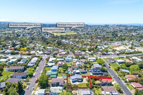 Photo of property in 9 Rosecamp Road, Beach Haven, Auckland, 0626