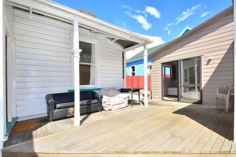 Photo of property in 122 Harbour Terrace, North Dunedin, Dunedin, 9016