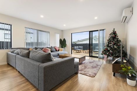 Photo of property in 43 Jeroboam Loop, Kumeu, 0810