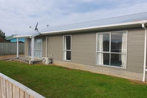 Photo of property in 21 Solway Street, Levin, 5510