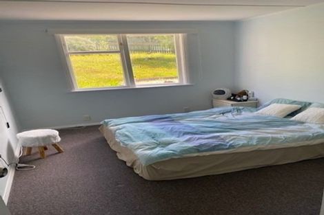 Photo of property in 5 Wakefield Terrace, Tawa, Wellington, 5028