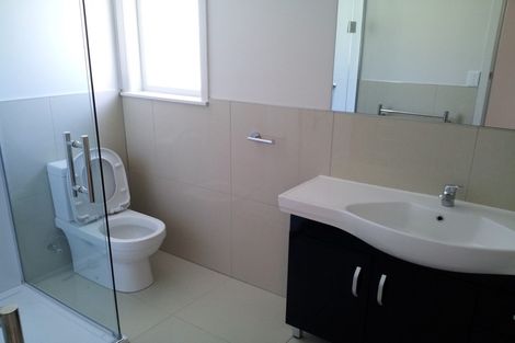 Photo of property in 67 Eskdale Road, Birkdale, Auckland, 0626