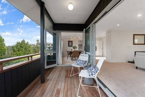 Photo of property in 1/23 Park Rise, Campbells Bay, Auckland, 0630