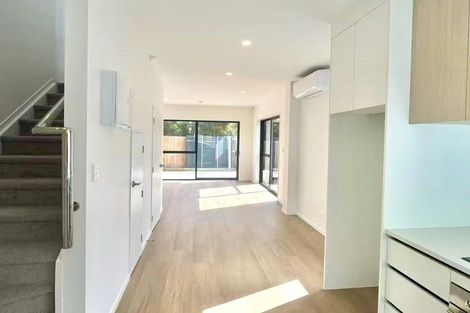 Photo of property in 8/1 Kahikatea Place, Ranui, Auckland, 0612