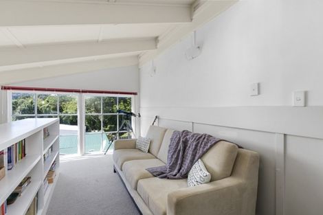 Photo of property in 105 Karori Road, Karori, Wellington, 6012