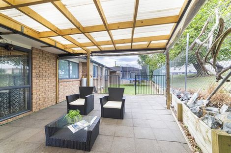 Photo of property in 52d Arimu Road, Papakura, 2110