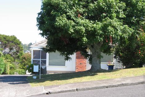 Photo of property in 2/3 Limmer Place, Browns Bay, Auckland, 0632