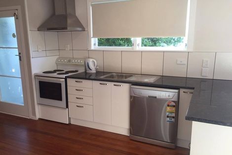 Photo of property in 46 Megan Avenue, Pakuranga Heights, Auckland, 2010