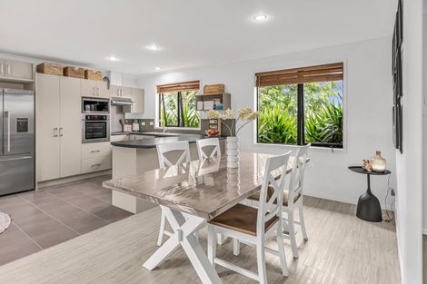 Photo of property in 20 Hoyte Place, Pukehangi, Rotorua, 3015