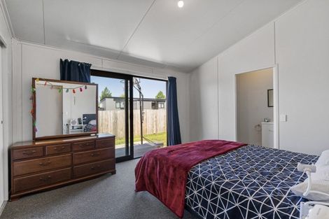 Photo of property in 37 Te Iwiheke Place, Turangi, 3334