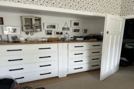 Photo of property in 47 Roland Road, Greenhithe, Auckland, 0632