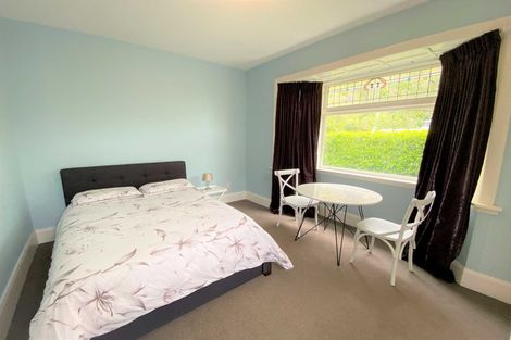 Photo of property in 19 Taupata Street, Redcliffs, Christchurch, 8081