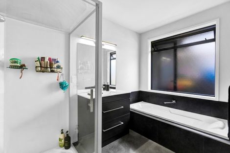 Photo of property in 15 Waitaha Place, Bell Block, New Plymouth, 4312