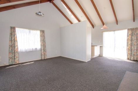 Photo of property in 14 Tawa Street, Tokomaru, Palmerston North, 4474